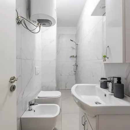 With Free Parking Apartment Tirana